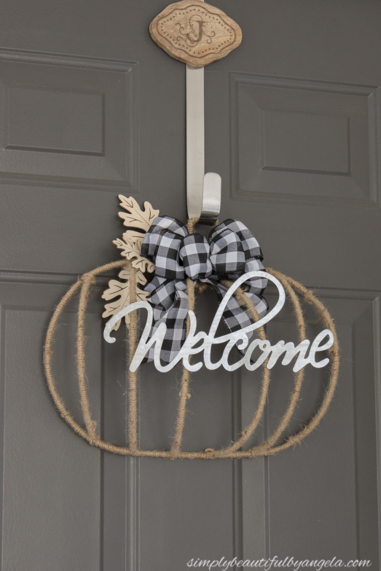 Easy Pumpkin Door Wreath